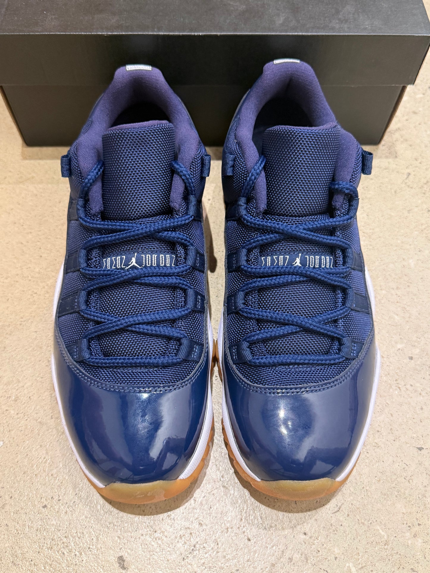 Jordan 11 Low Midnight Navy