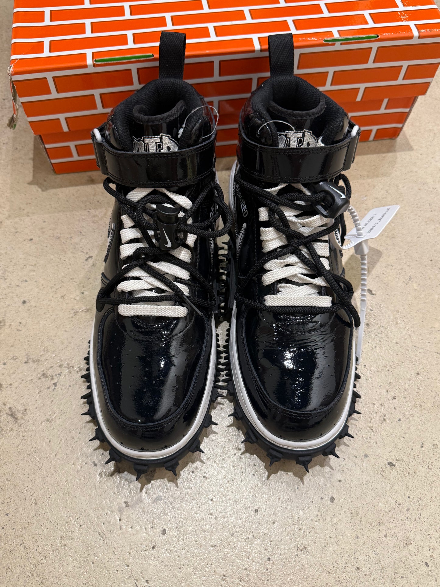 Air Force 1 Mid “Off-White Sheed”