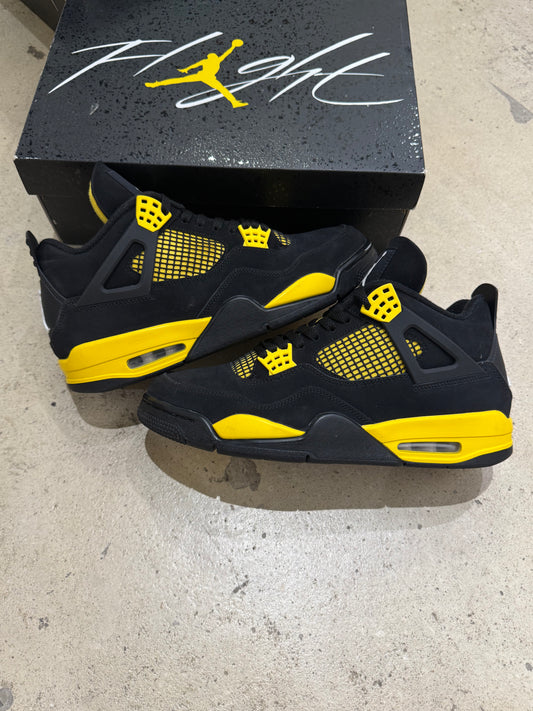 Jordan 4 Thunder