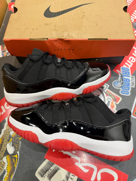Jordan 11 Low Bred