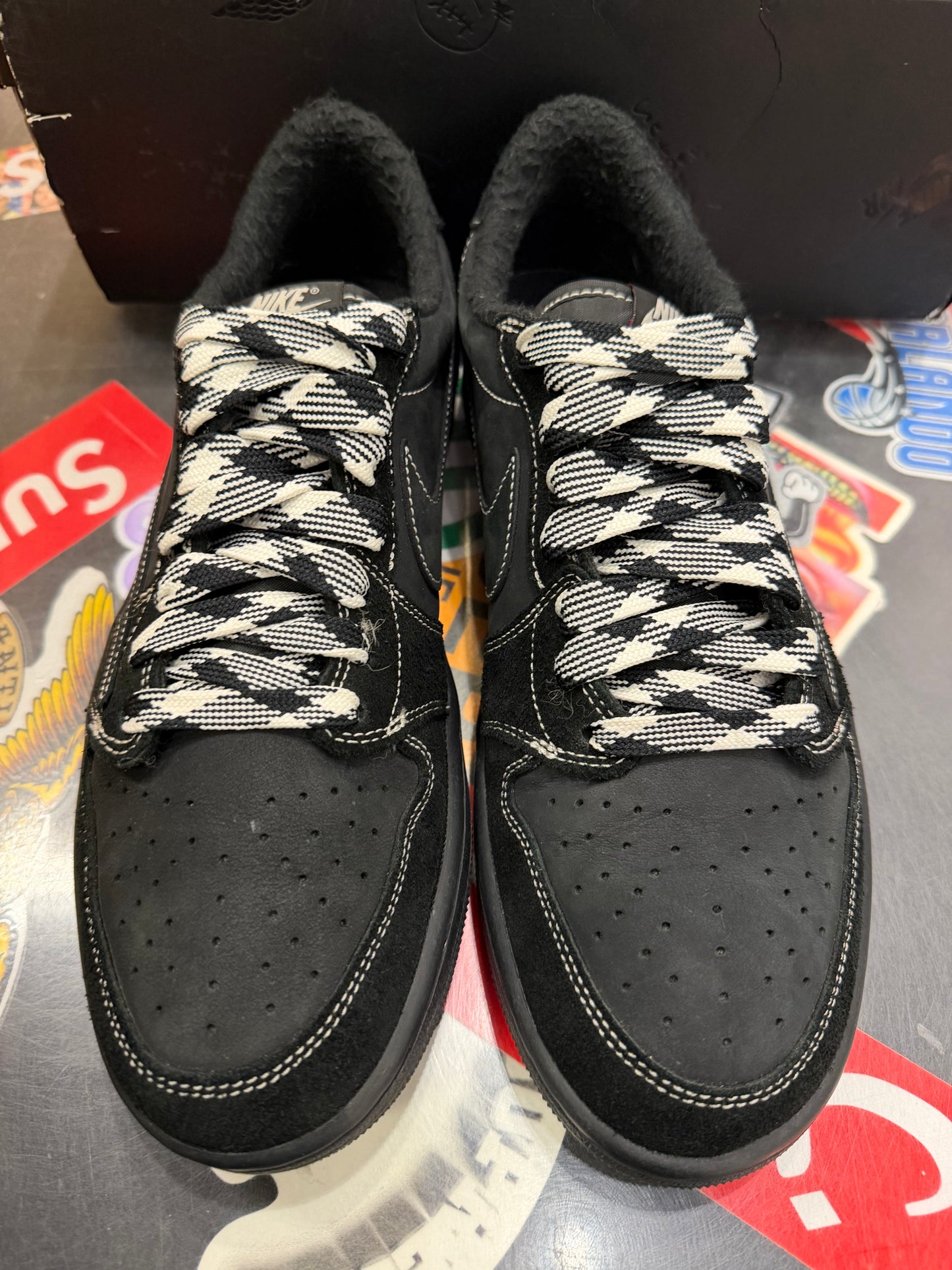 Travis Scott Jordan 1 Low Phantom