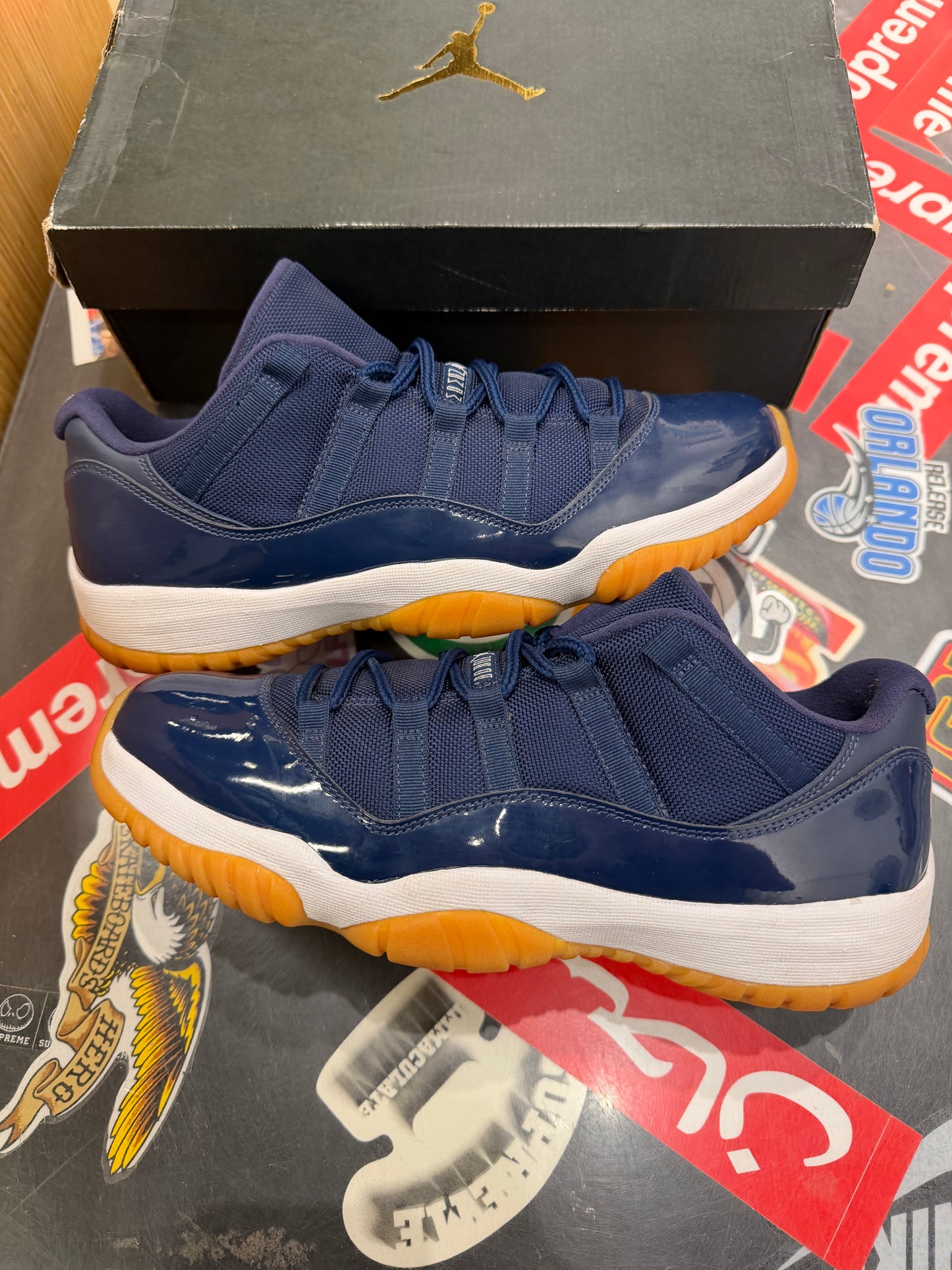 Jordan 11 Low Midnight Navy