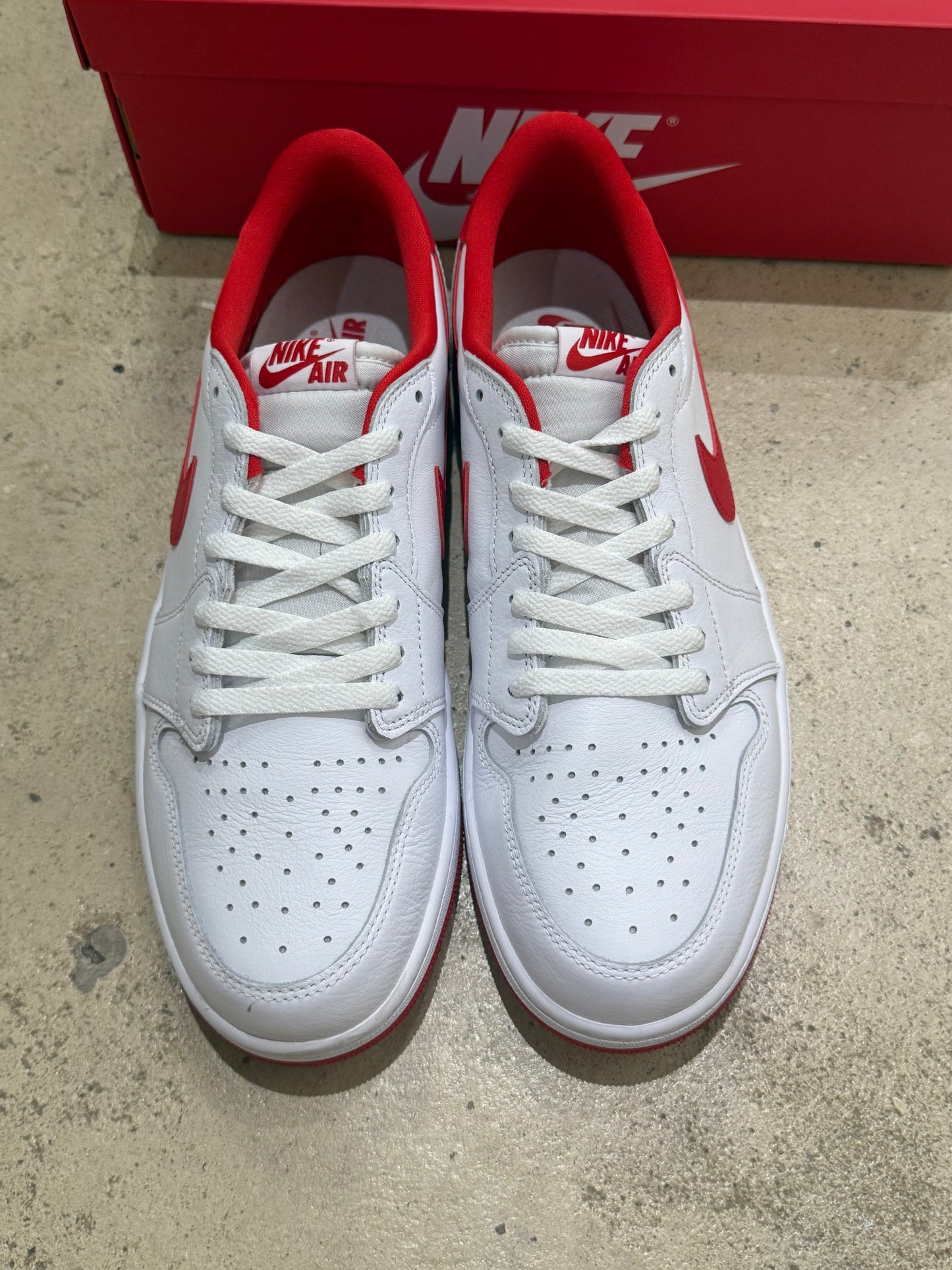 Jordan 1 Low University Red