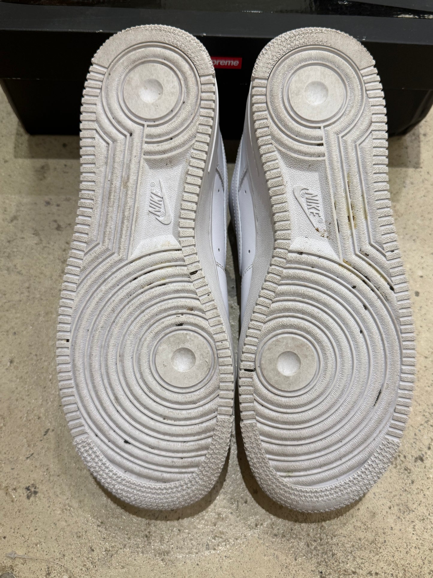 Air Force 1 Low Supreme