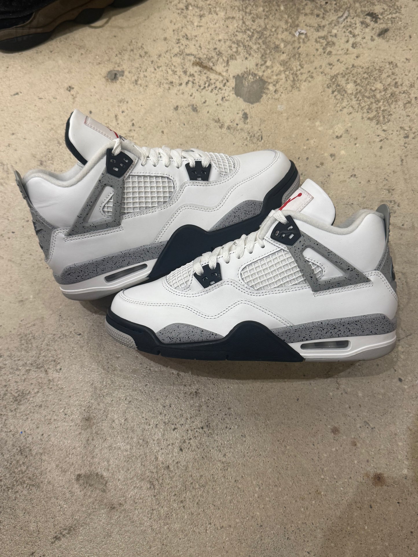 Jordan 4 White Cement