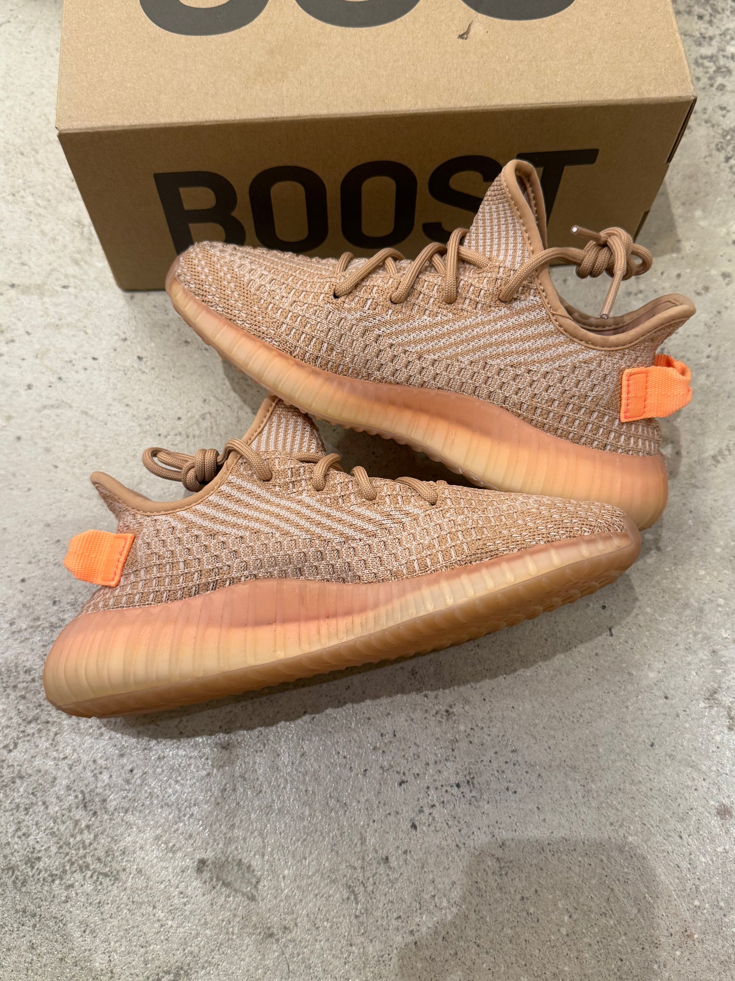 Yeezy 350 Clay