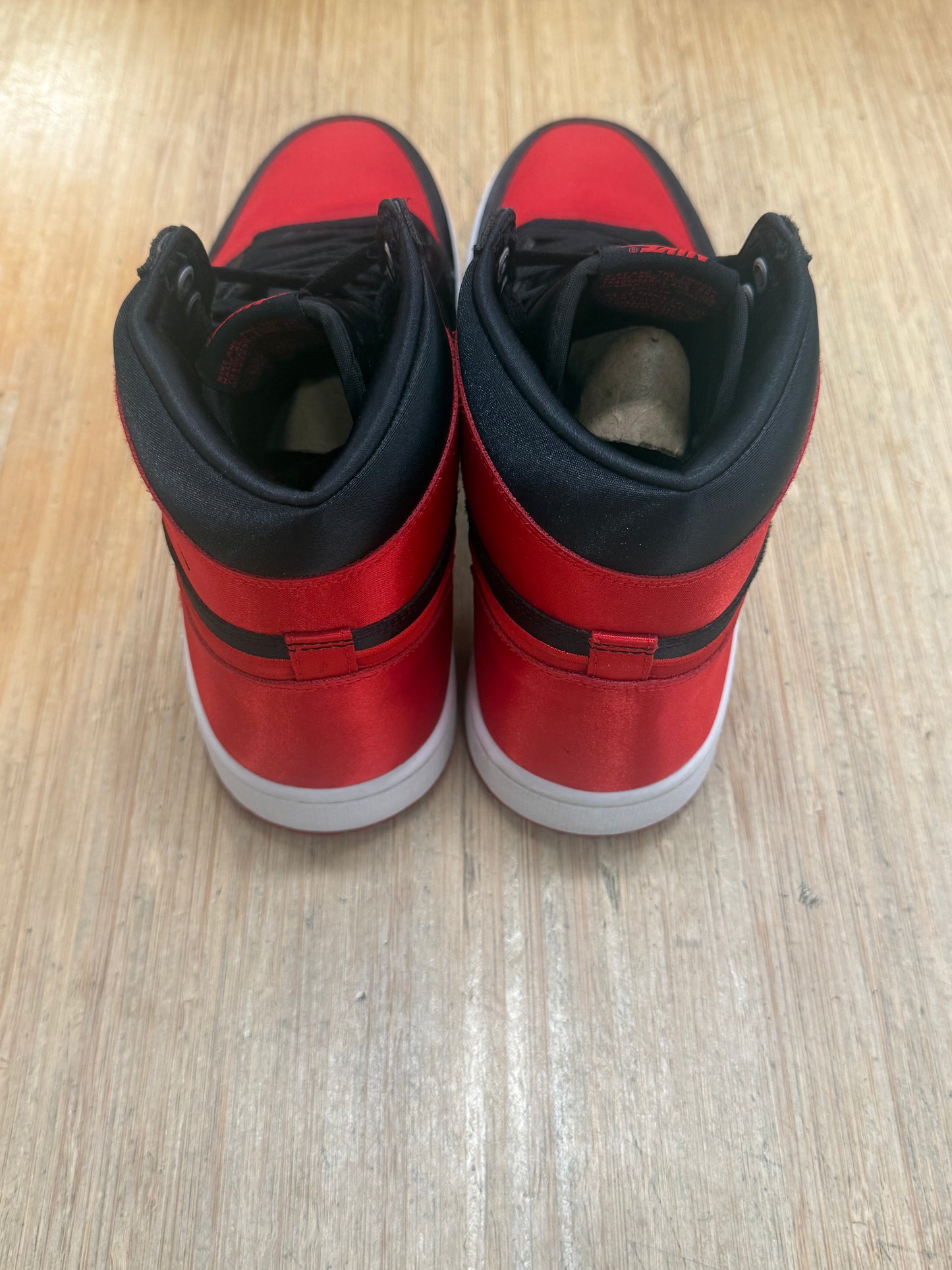 Jordan 1 Satin Bred (W)