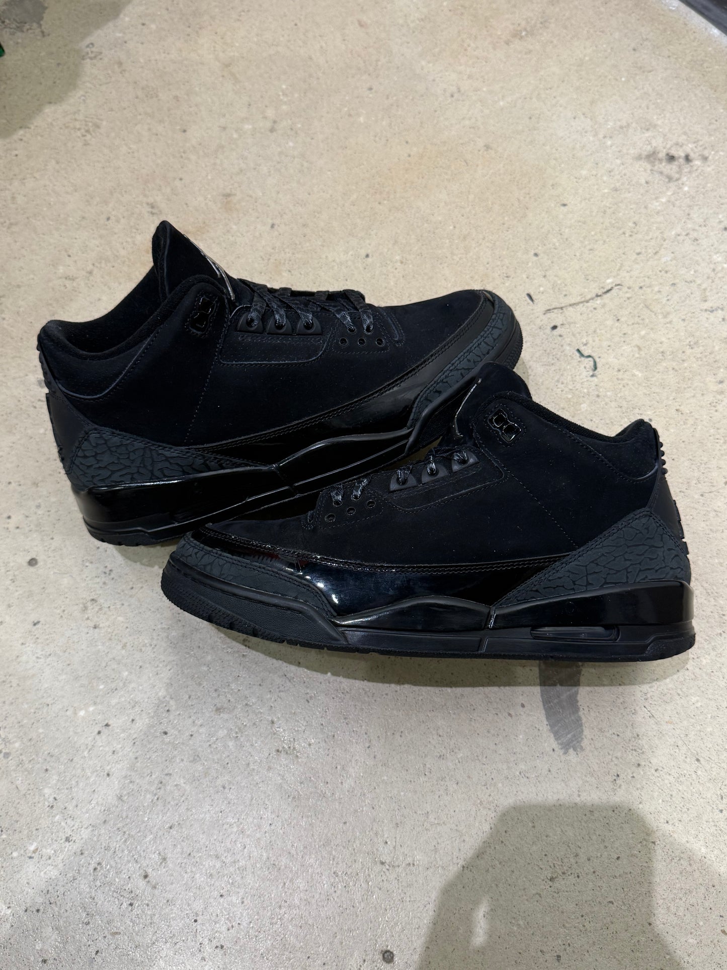 Jordan 3 Black Cat