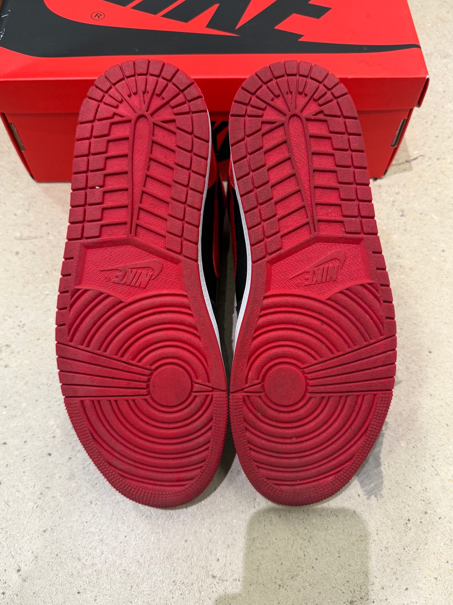 Jordan 1 Satin Bred (W)