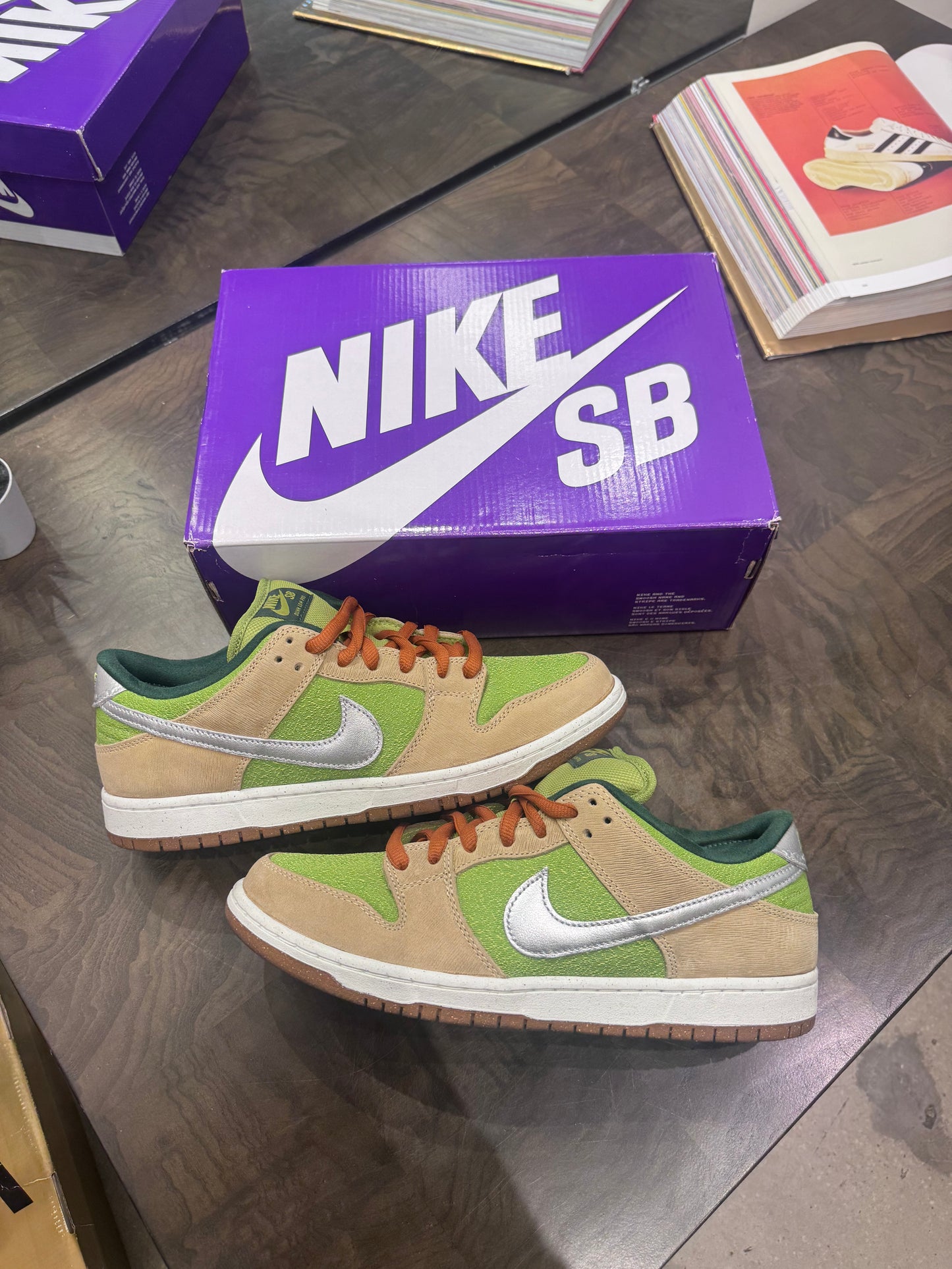Nike SB Dunk Low Escargot