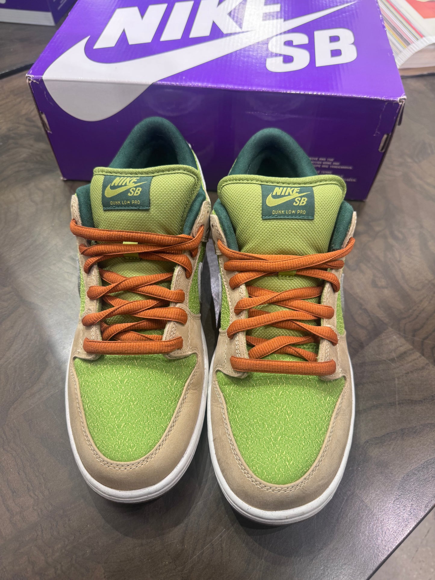 Nike SB Dunk Low Escargot
