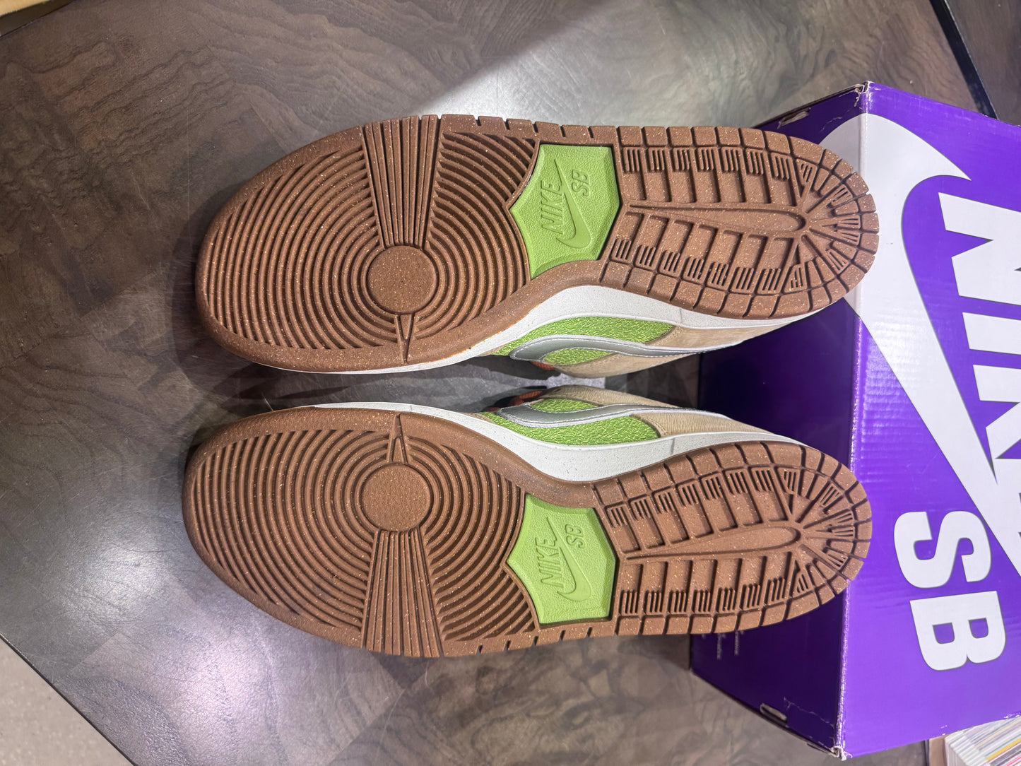 Nike SB Dunk Low Escargot