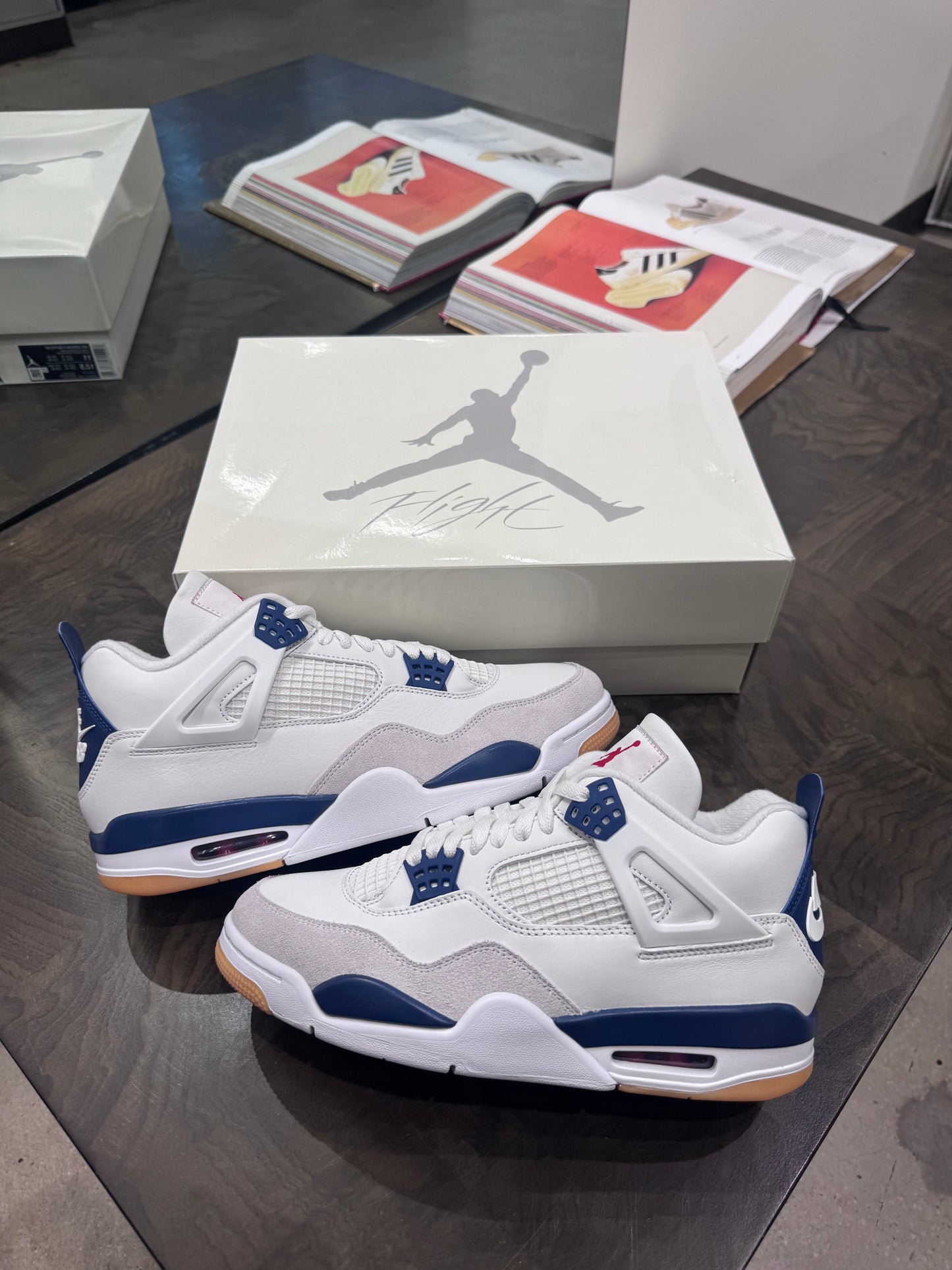 Jordan 4 SB Navy