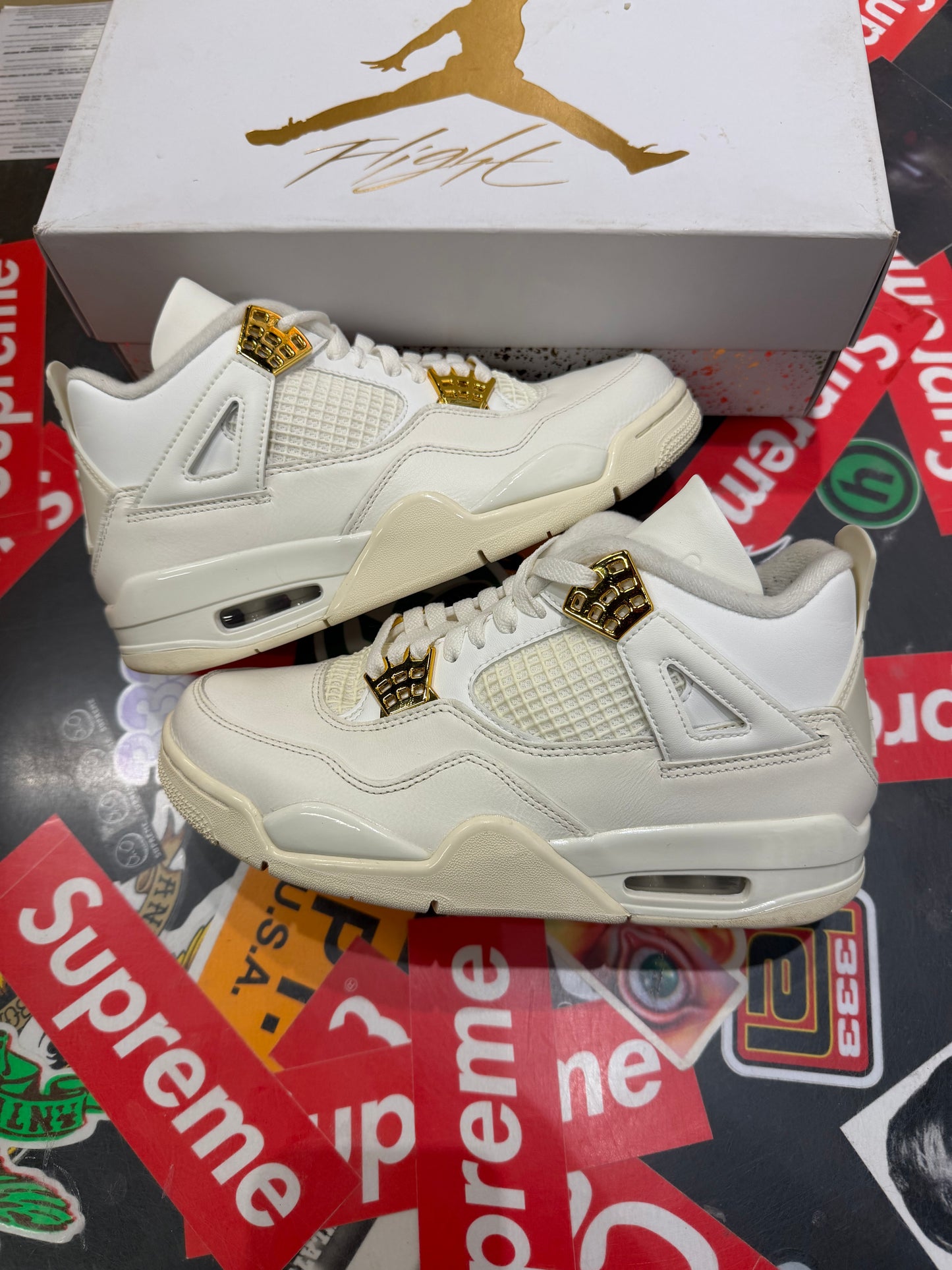 Jordan 4 Metallic Gold (W)