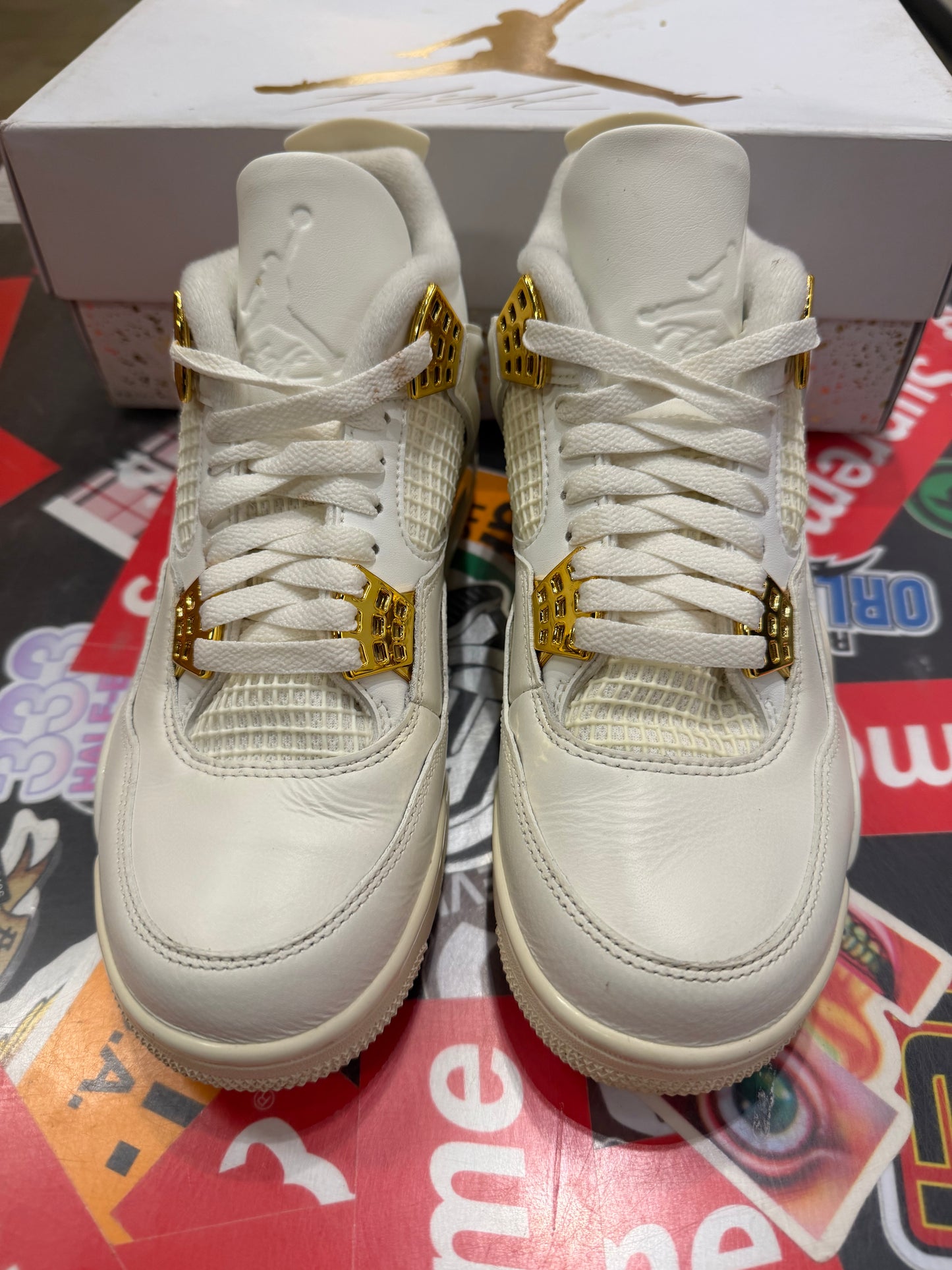 Jordan 4 Metallic Gold (W)