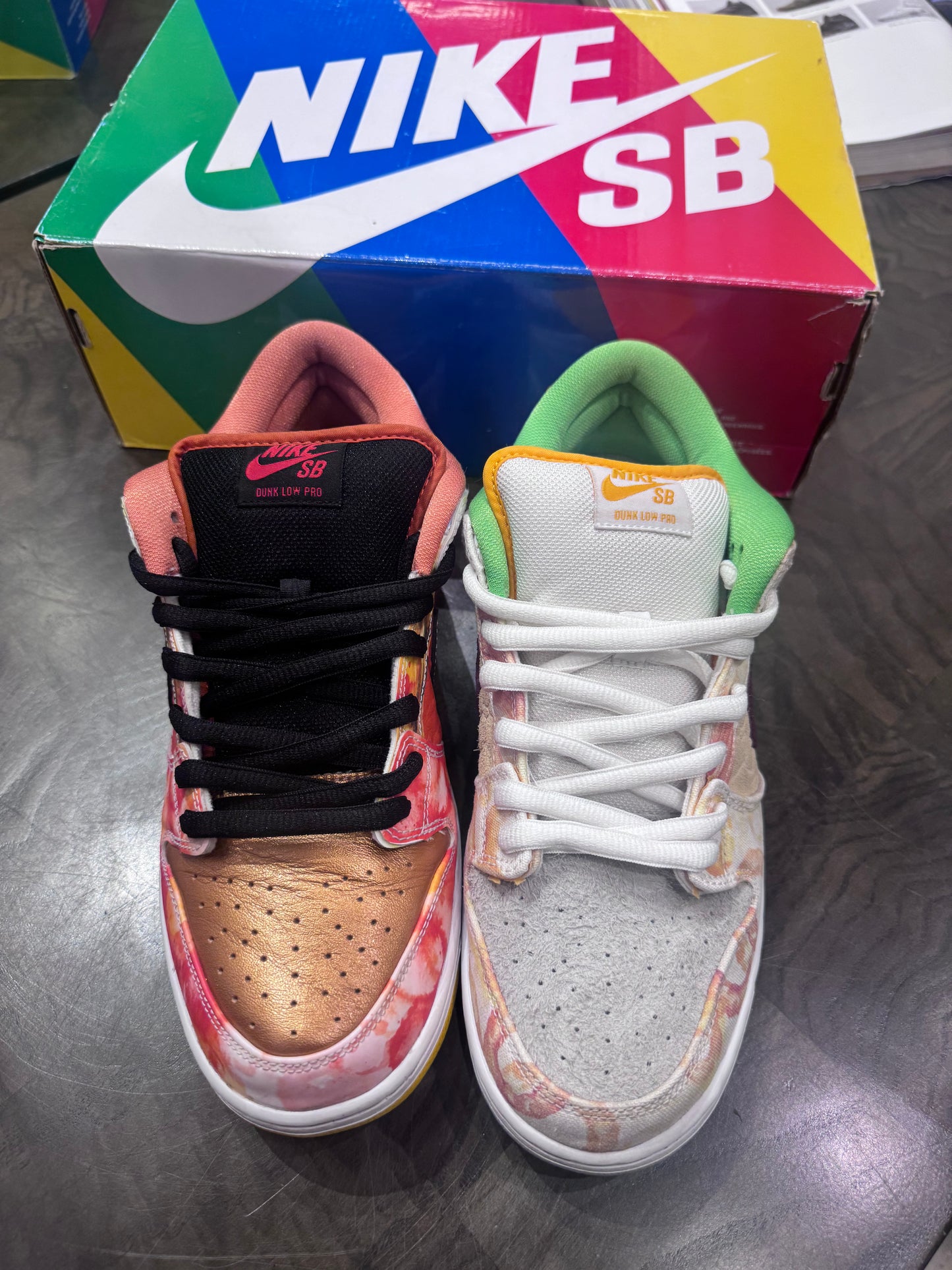Nike SB Dunk Low Street Hawker