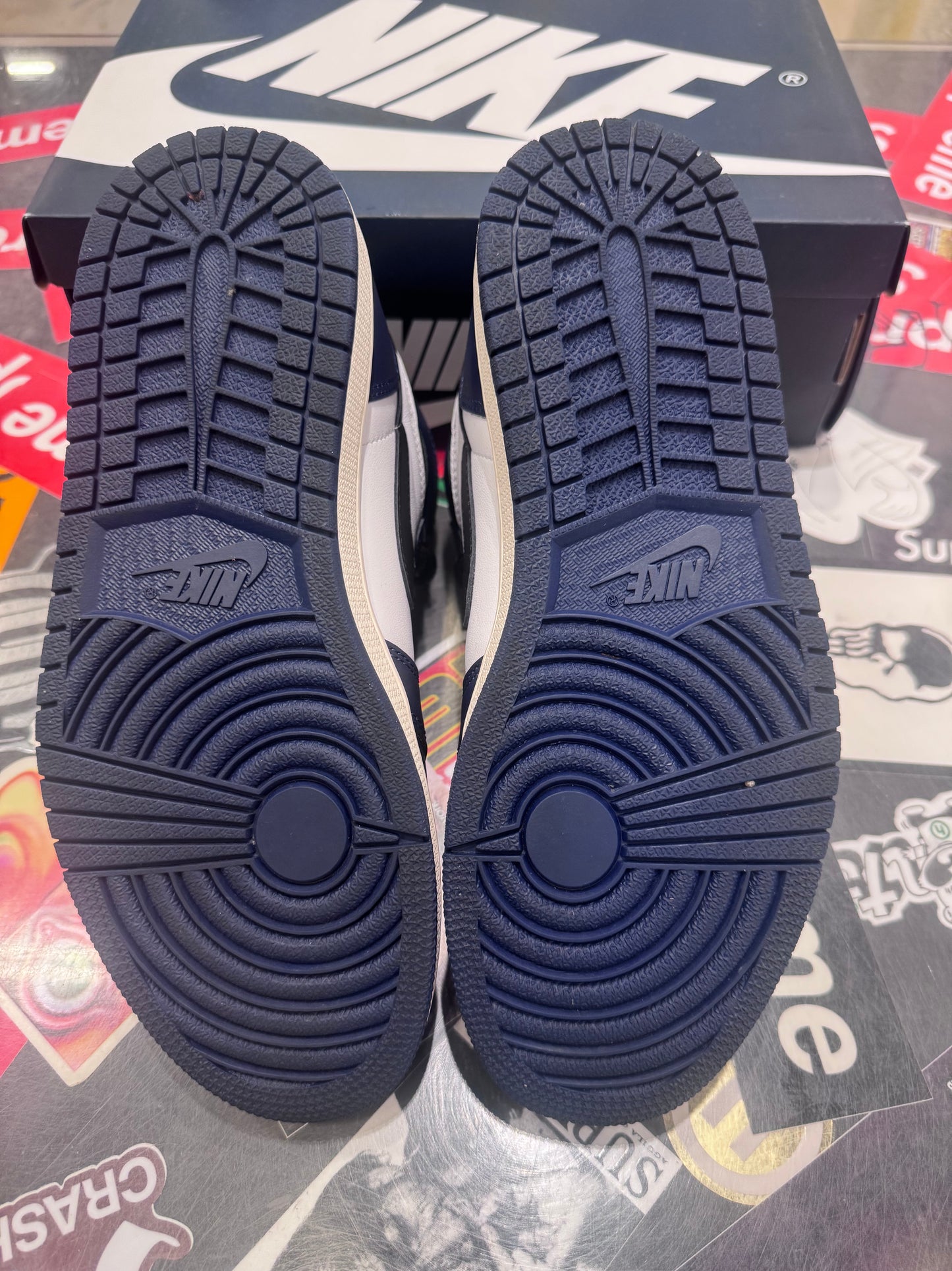 Jordan 1 Midnight Navy