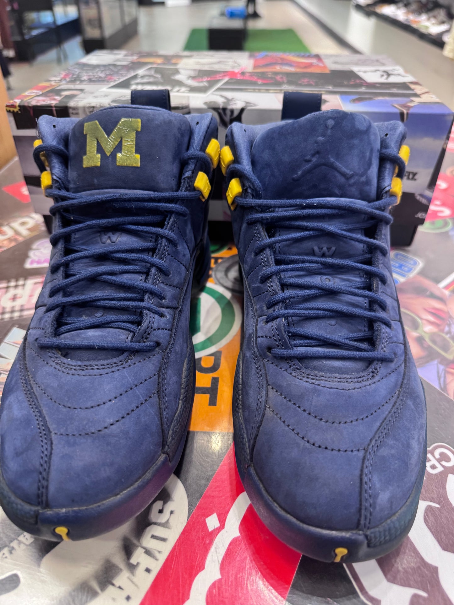 Jordan 12 Michigan