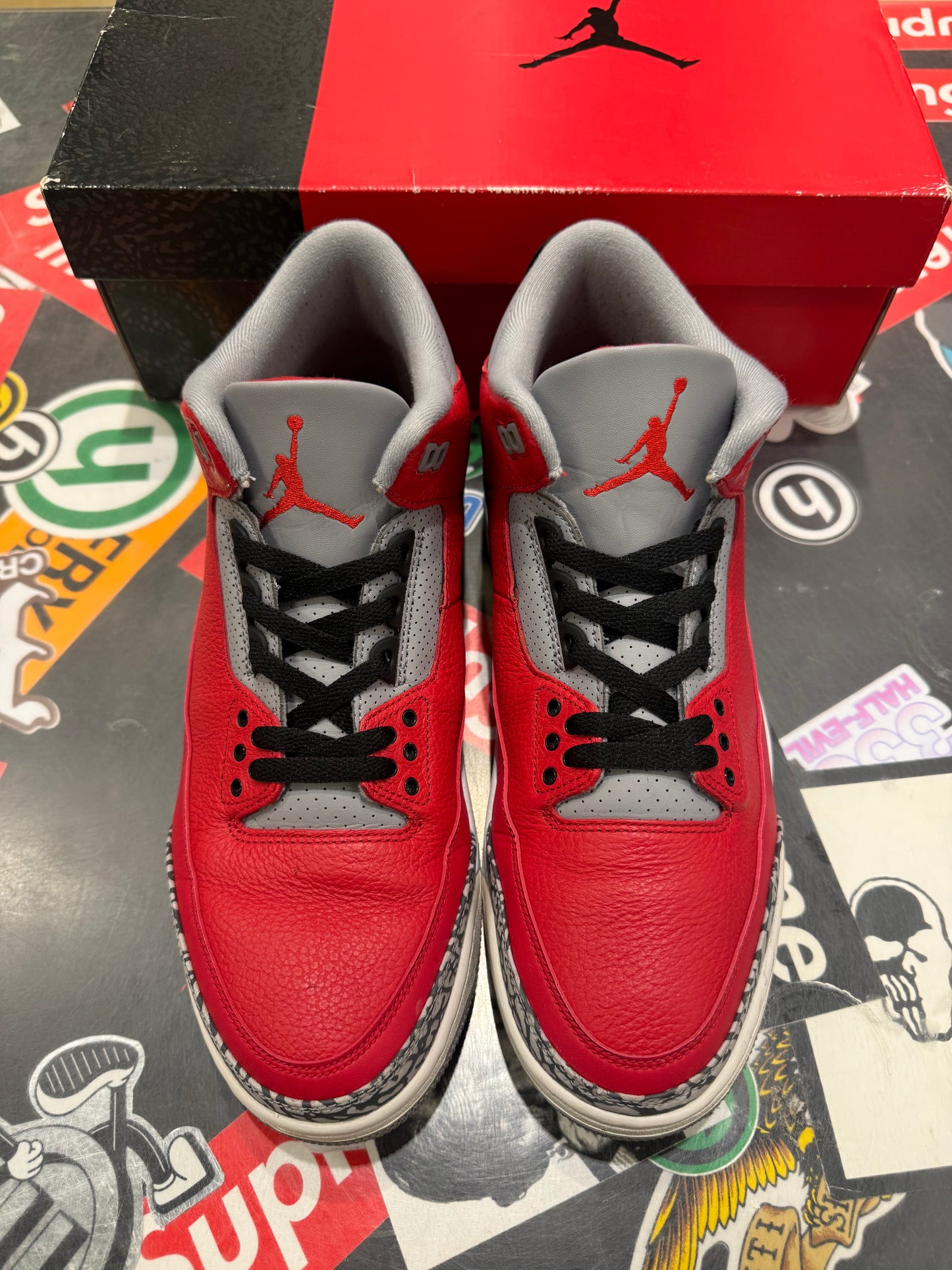 Jordan 3 Unite