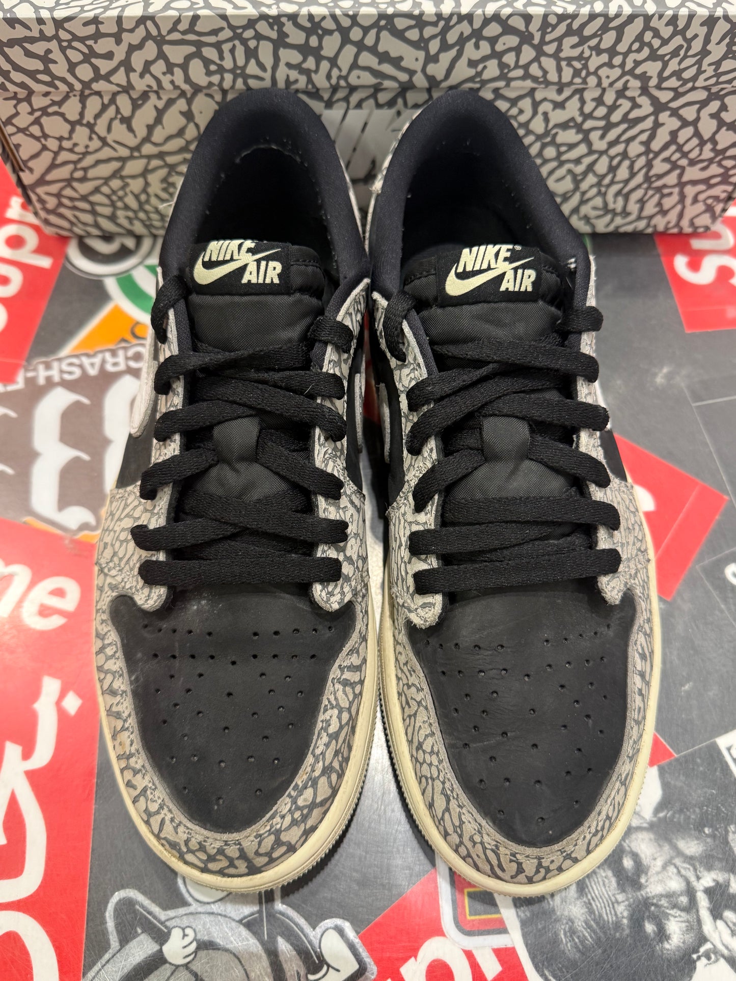 Jordan 1 Low Black Cement