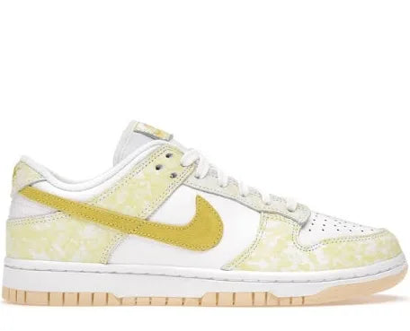 Dunk Low Yellow Strike (W)
