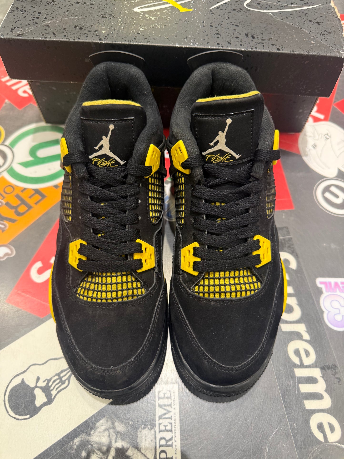 Jordan 4 Thunder