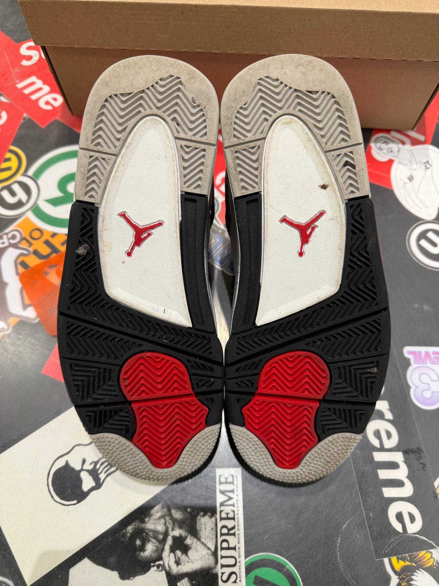 Jordan 4 White Cement