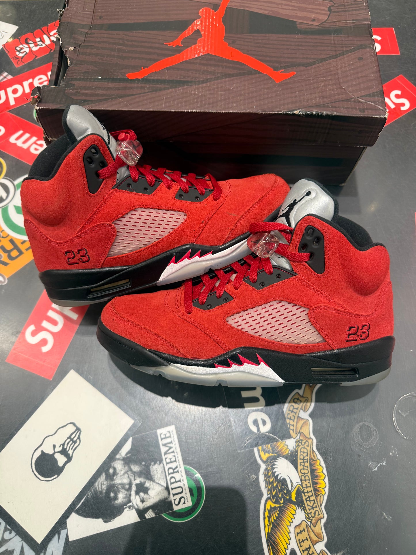 Jordan 5 Raging Bull