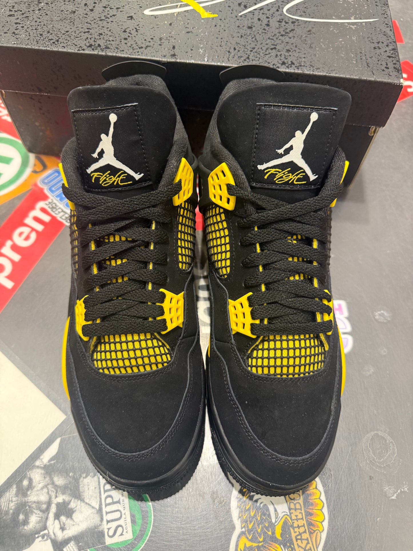 Jordan 4 Thunder