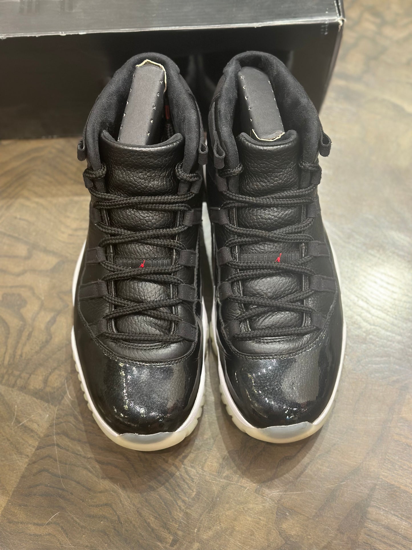 Jordan 11 72-10 (Used)