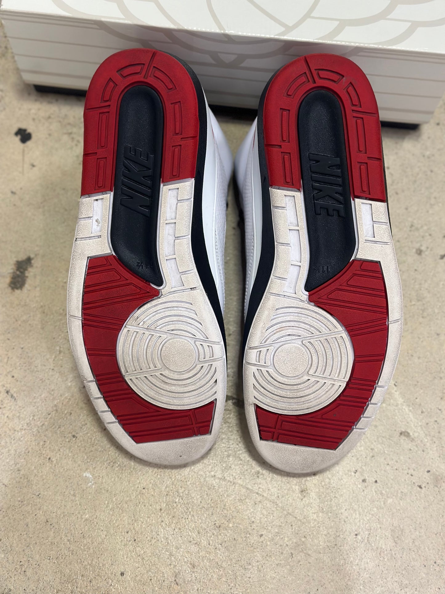 Jordan 2 Chicago (Used)