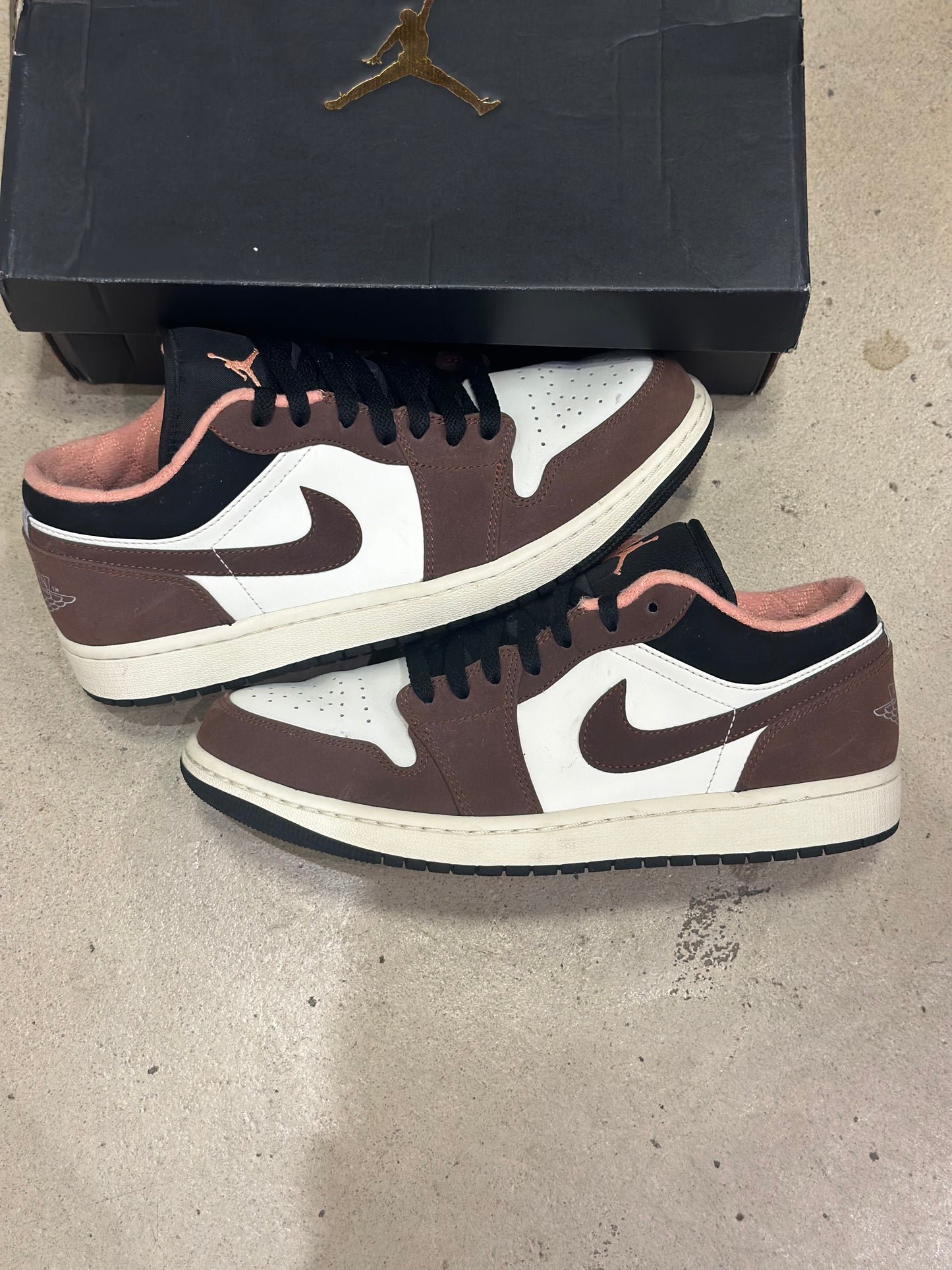 Jordan 1 Low Mocha (Used)