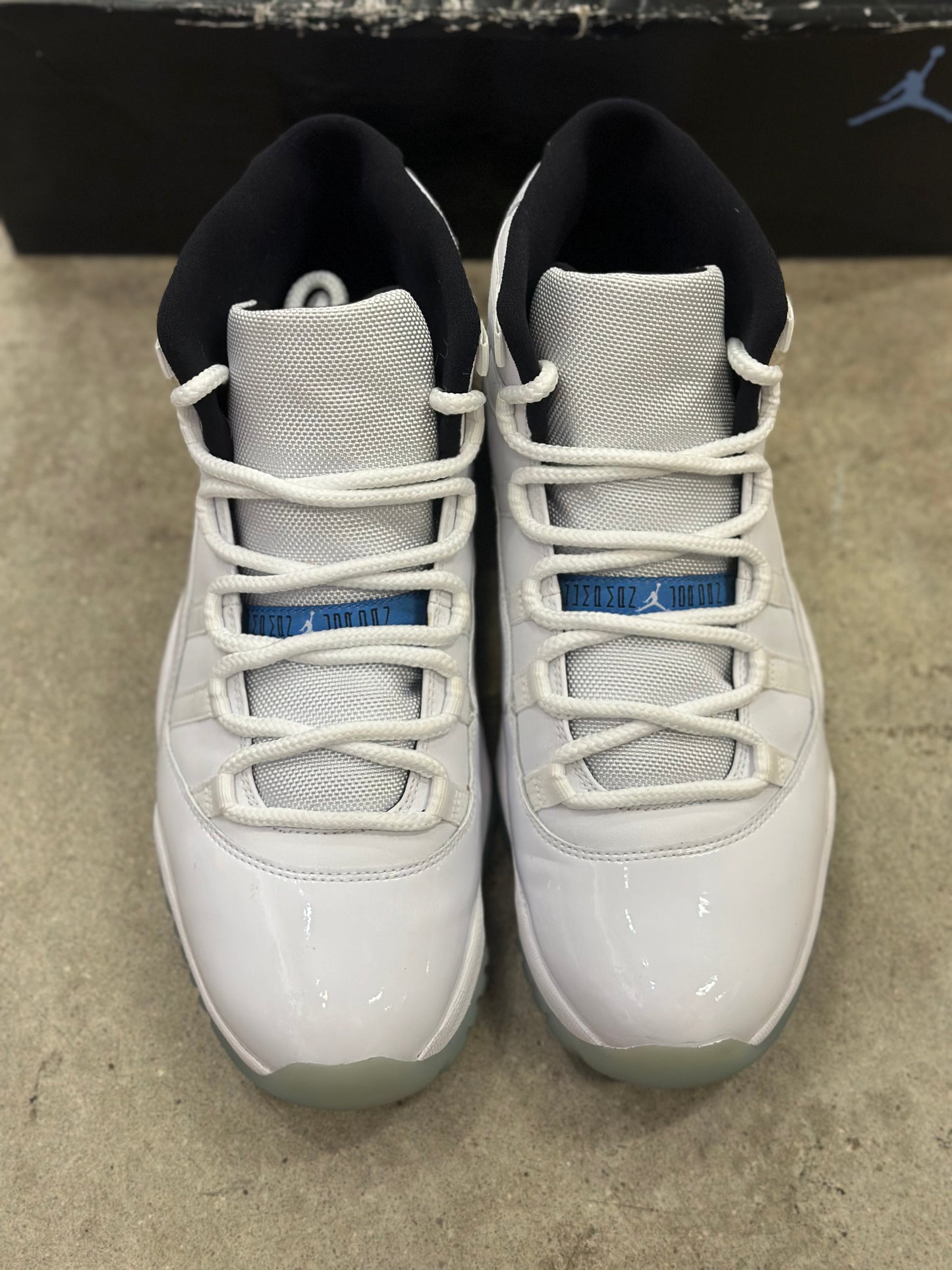 Jordan 11 Legend Blue (Used)