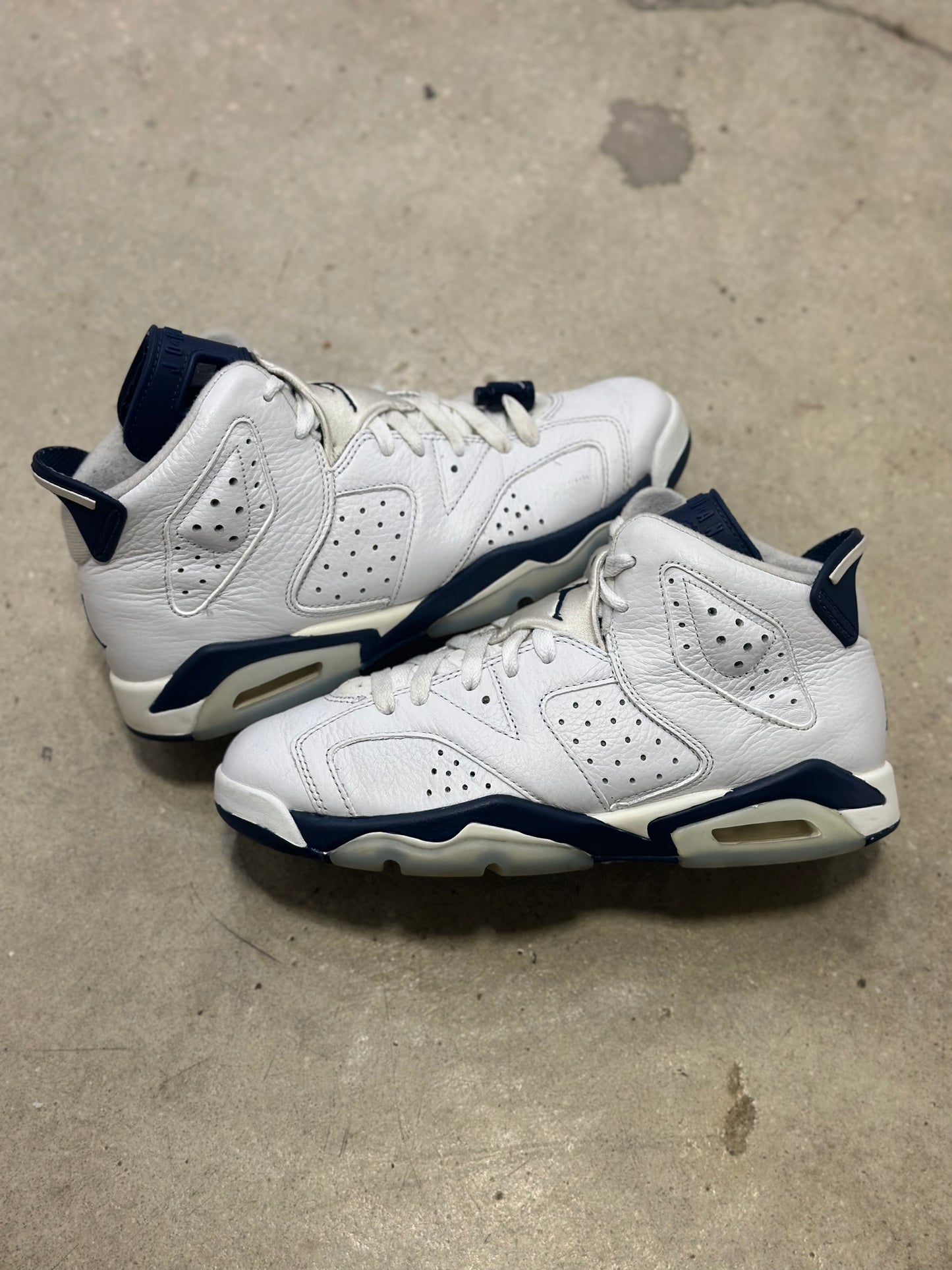 Jordan 6 Midnight Navy (Used)