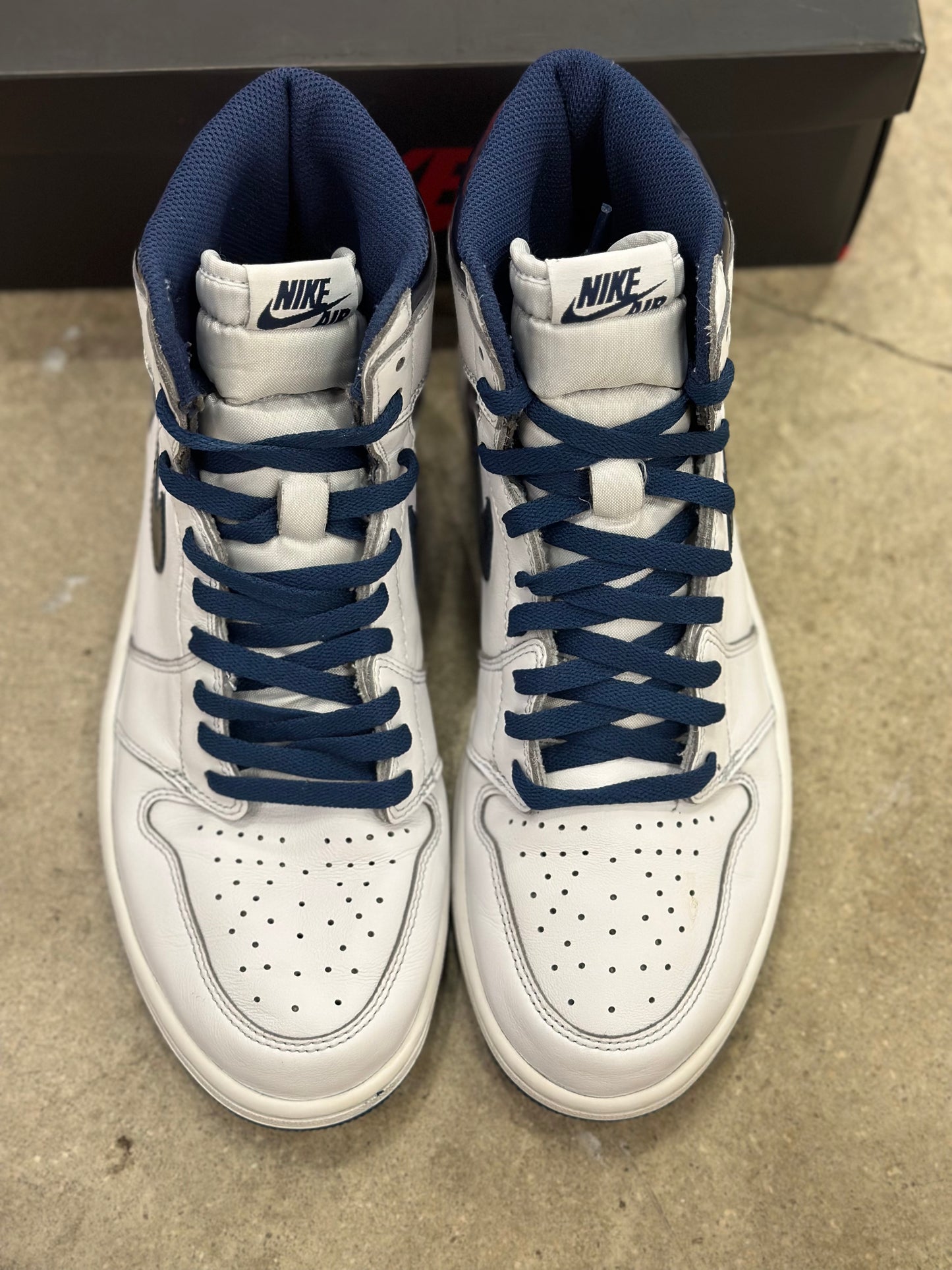 Jordan 1 Metallic Navy (Used)