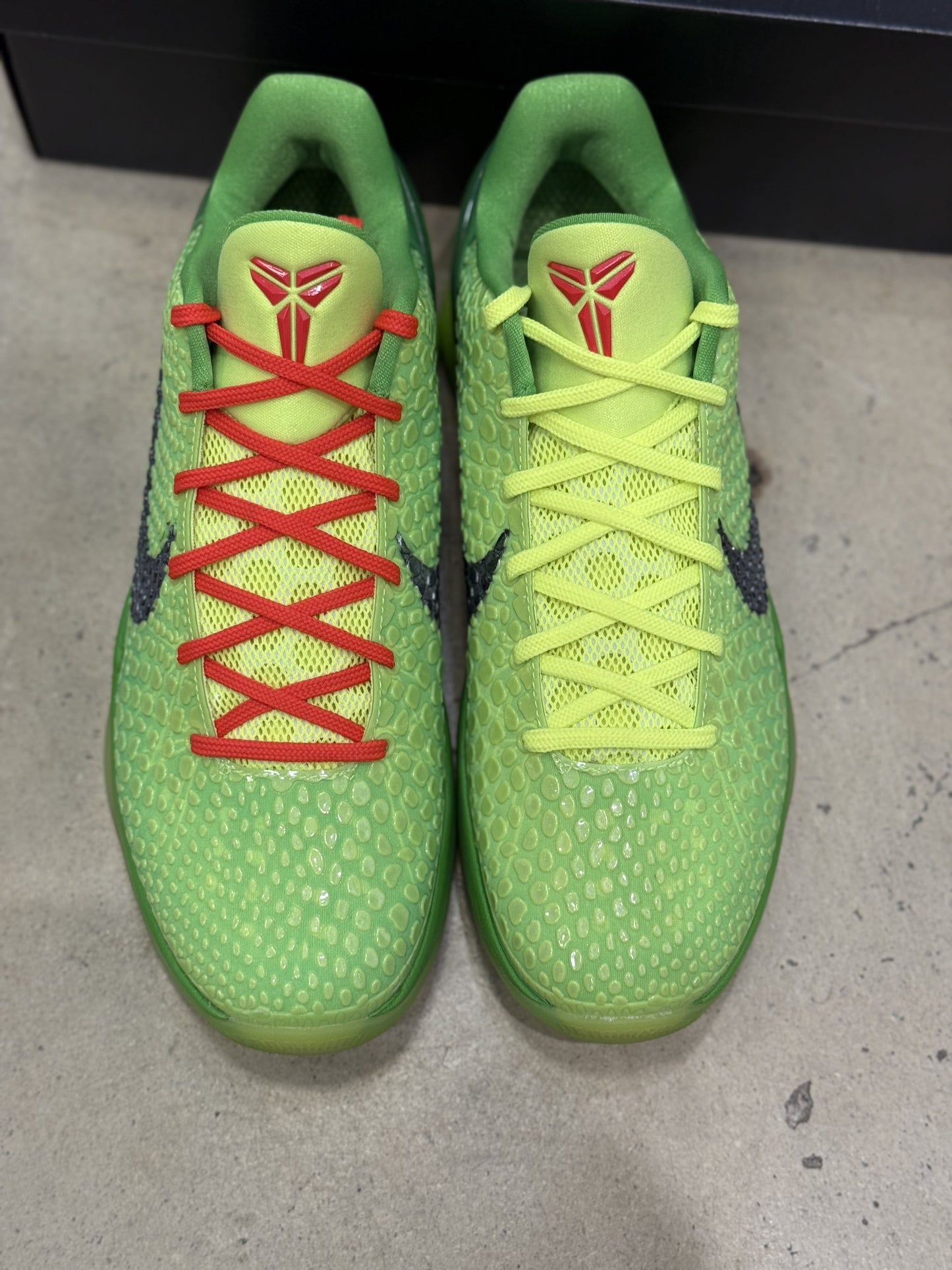 Kobe 6 Grinch (Used)