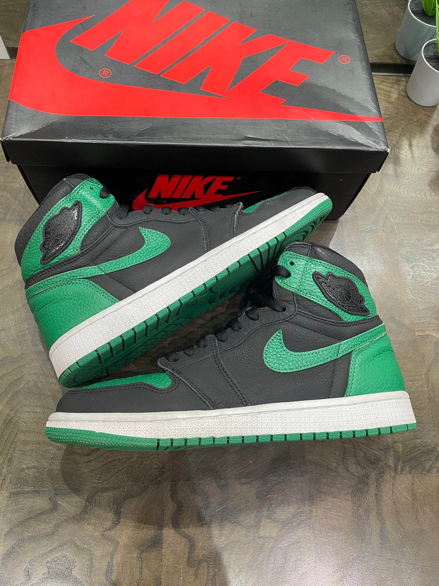 Jordan 1 Pine Green (Used)