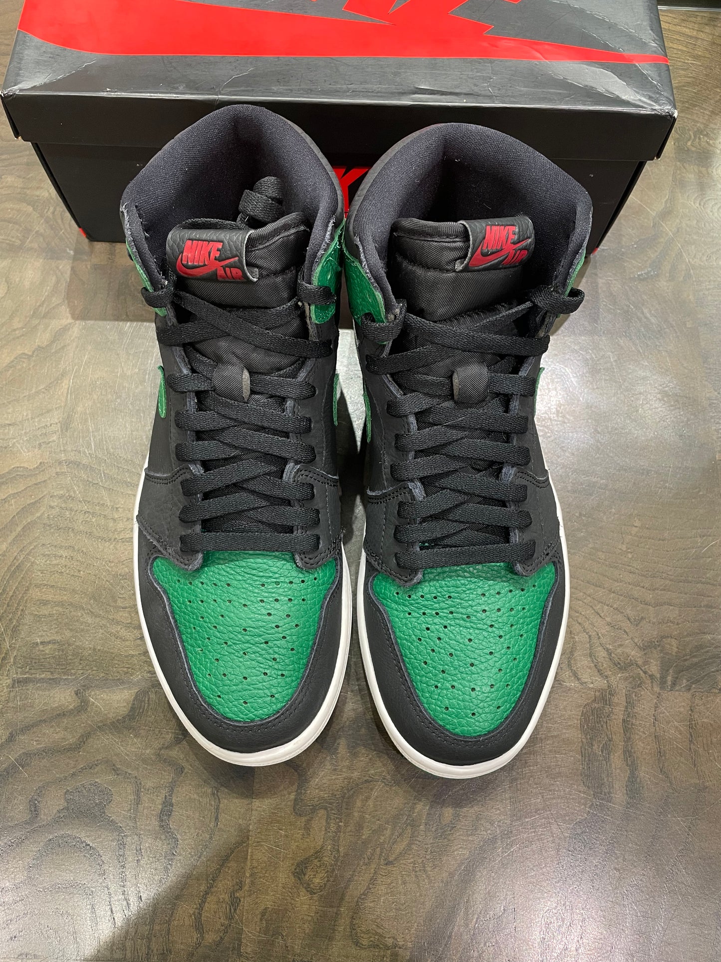 Jordan 1 Pine Green (Used)